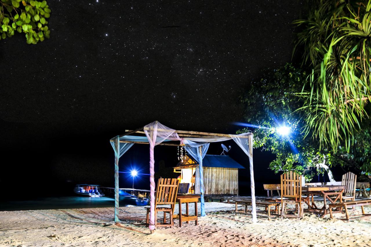 Kamar Raja Guest House Selpele ภายนอก รูปภาพ